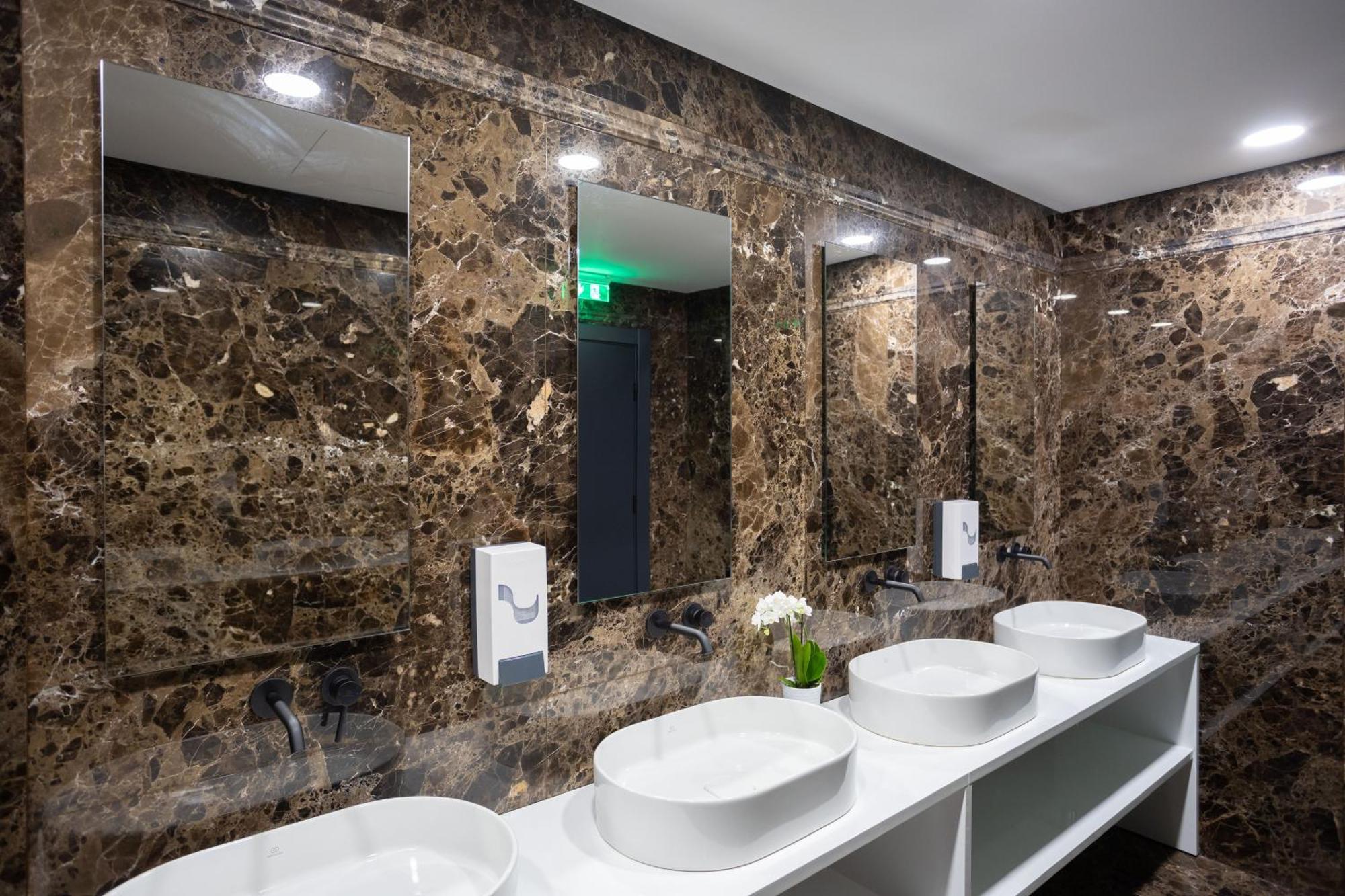 Blue Star Luxury Hotel София Экстерьер фото