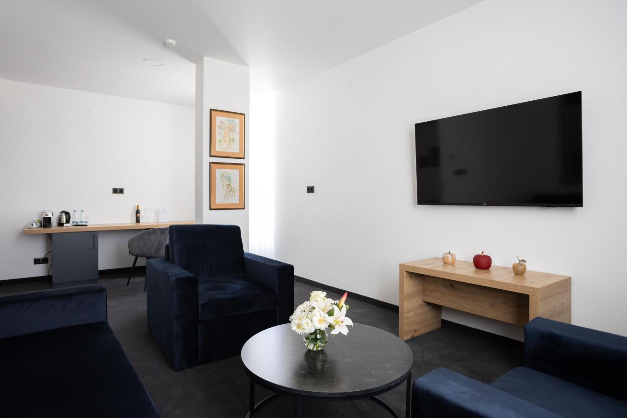 Blue Star Luxury Hotel София Экстерьер фото